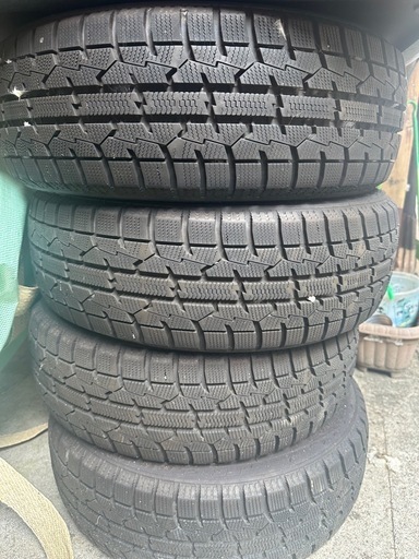 4本スタッドレスタイヤ