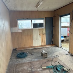 プレハブの画像