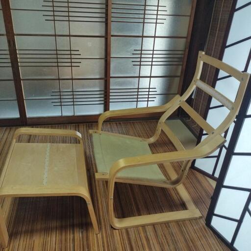 購入ありがとうございました【美品】北欧　IKEA　ポエングクッション付き　オットマンセット