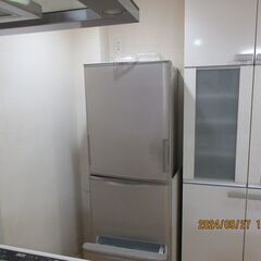 ＳＨＡＲＰ　ＳＪ－ＷＡ３５ＸＳ　左右開きドア　２０１２年製　②　...