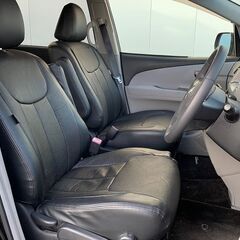 トヨタ エスティマ 　アエラス　Ｓパッケージ入庫しました！！の画像