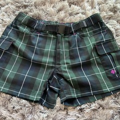 試着のみ　コロンビア Mサイズ　ウィメンズショートパンツ　山ガール