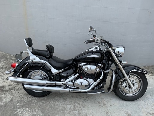 SUZUKI イントルーダー 800