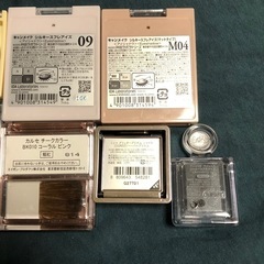 アイシャドウ　チーク　フェイスパウダーの画像