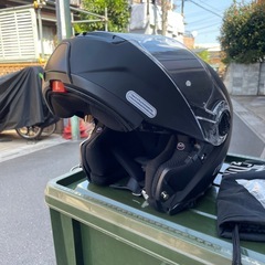 ヘルメットの画像