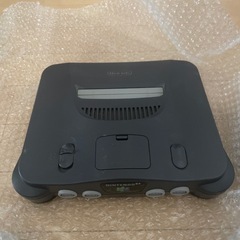 NINTENDO64本体+コントローラー5個+ソフト15個セットの画像