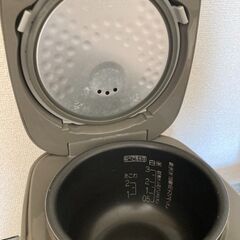 象印　マイコン炊飯ジャー（3合）の画像