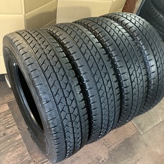 良いスタッドレス195/80R15 LT4本／BS VL1 6分上〜8分 A4664-91