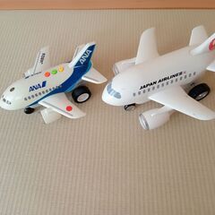 飛行機のおもちゃ