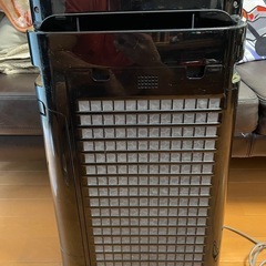 2台まとめて希望 
シャープ 加湿空気清浄 機 品番:KC-E50A1-B 2015年製の画像