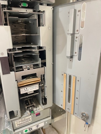 紙幣両替機　BX-108