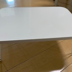 ミニテーブル　ホワイト