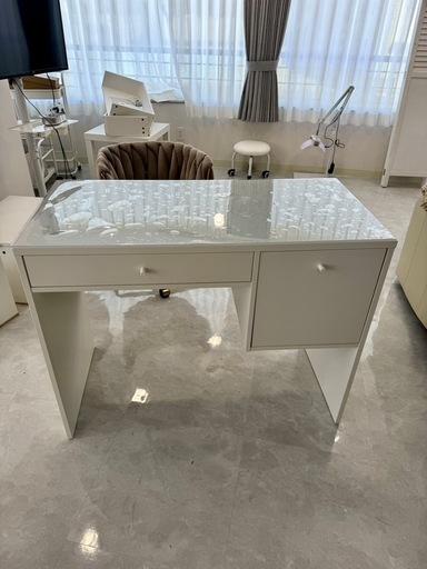 【新品】白い机