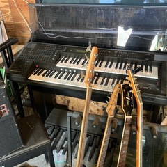 直接引取りに来れる方限定！ヤマハのエレクトーンEL-50電子ピアノ
