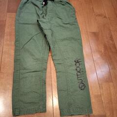 OUTDOOR   カッコいい  カーキパンツ   サイズ120ｃｍ