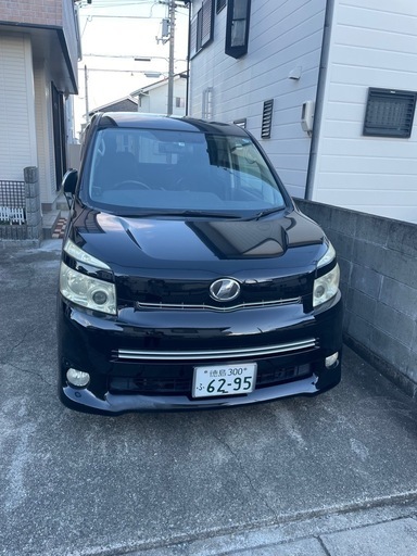 トヨタ　ヴォクシー 70系