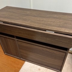 収納机の画像