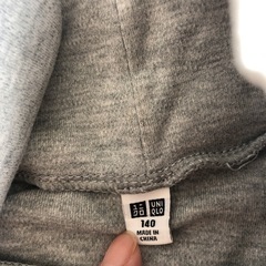 UNIQLO 140cm 2枚セットの画像