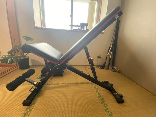 筋トレ器具　ベンチと可変式ダンベル(合計32kg×2個)