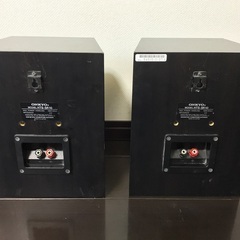 ONKYO THXスピーカー　HTS-SR10 ペア　難あり(片方)の画像