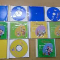 ◆お引取り限定/三重県/値引不可◆中古 Disney ディズニー WORLD OF ENGLISH 教材　　ＣＤ8枚（J-240）の画像