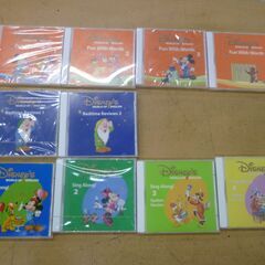 ◆お引取り限定/三重県/値引不可◆中古 Disney ディズニー WORLD OF ENGLISH 教材　ＣＤ10枚（J-241）の画像