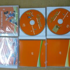 ◆お引取り限定/三重県/値引不可◆中古 Disney ディズニー WORLD OF ENGLISH 教材　ＣＤ10枚（J-241）の画像