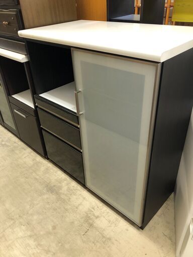 ニトリ キッチンカウンター ポスティア 幅90cm 木目 光沢 レンジボード 食器棚 システムキッチンボード レンジ台 ハイタイプ 大容量 おしゃれ 収納キッチン ブラウン 茶 クリーニング済 堺市 石津【ジャングルジャングルサカイ石津店】