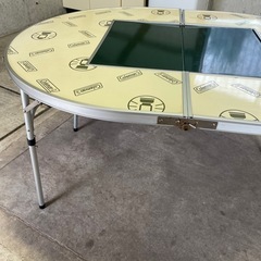 【1200円お値下げ中‼️‼️】コールマン オーバルBBQテーブル の画像
