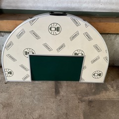 【1200円お値下げ中‼️‼️】コールマン オーバルBBQテーブル の画像
