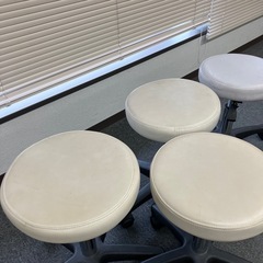エステ用スツールの画像