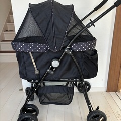 ペット用ベビーカーの画像