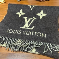 LOUIS VUITTON マフラー