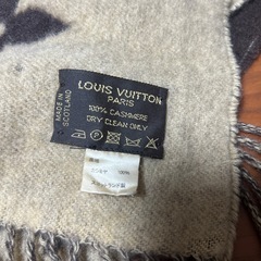 LOUIS VUITTON マフラーの画像