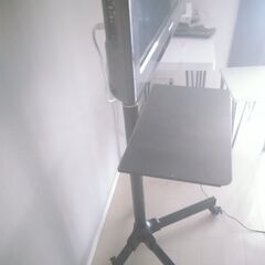 【テレビは付属しません】テレビスタンドの画像