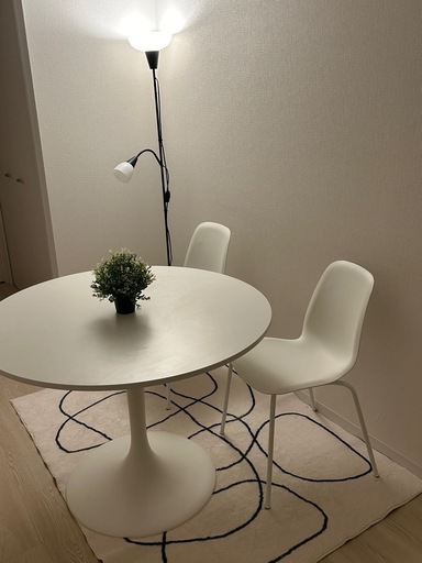 IKEAダイニングテーブル