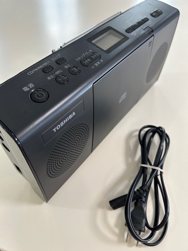薄い！TOSHIBA東芝 TY-C24CDプレイヤーラジオプレイヤーブラック黒色