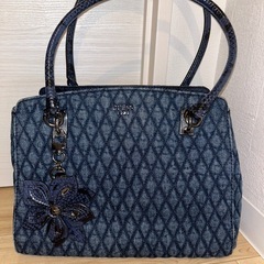 Guess ショルダーバッグ　デニムの画像