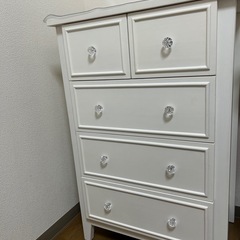 白 タンス