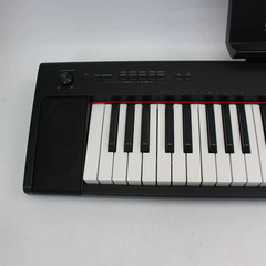 072)ヤマハ YAMAHA NP-32B 電子キーボード ブラック 2018年製の画像