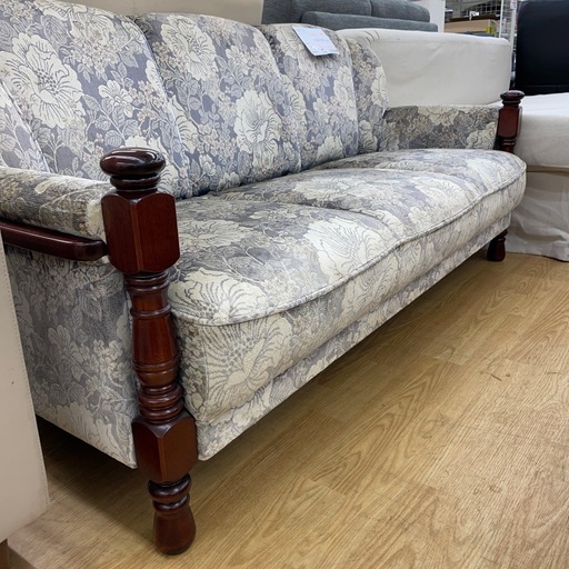 ★ジモティ割あり★   カリモク　カリモク家具　ソファ　家具　クリーニング済み SJ7252