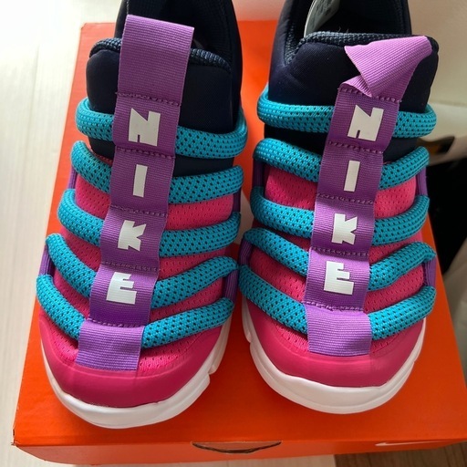 NIKE 21㎝　新品　AQ9661-403 NOVICE