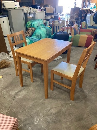 テーブル、椅子セット　売ります。
