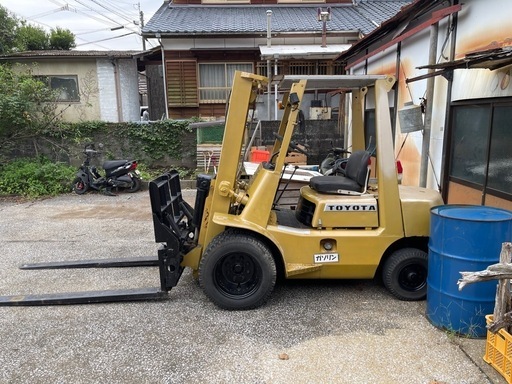 トヨタ　フォークリフト