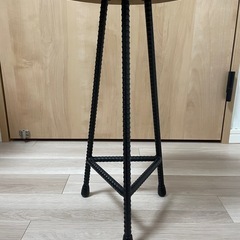 ハンドメイド椅子の画像