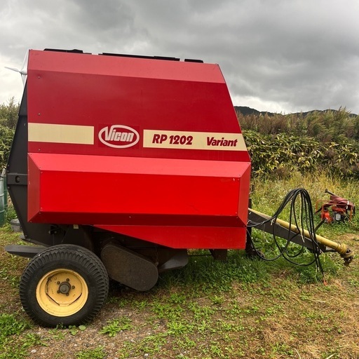 ViconロールベーラRP1202の出品