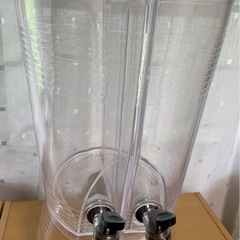 【パーティーなどに❗️】ドリンクディスペンサーの画像