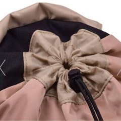 GU リュック　カーキ色　美品の画像