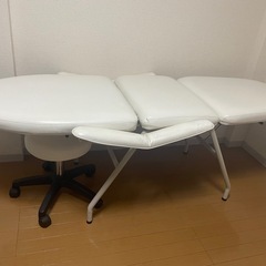 エステ用ベッド＆スツールキャスター付き