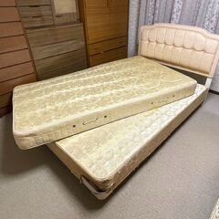 セミダブルベッド2台（1台でも可）の画像